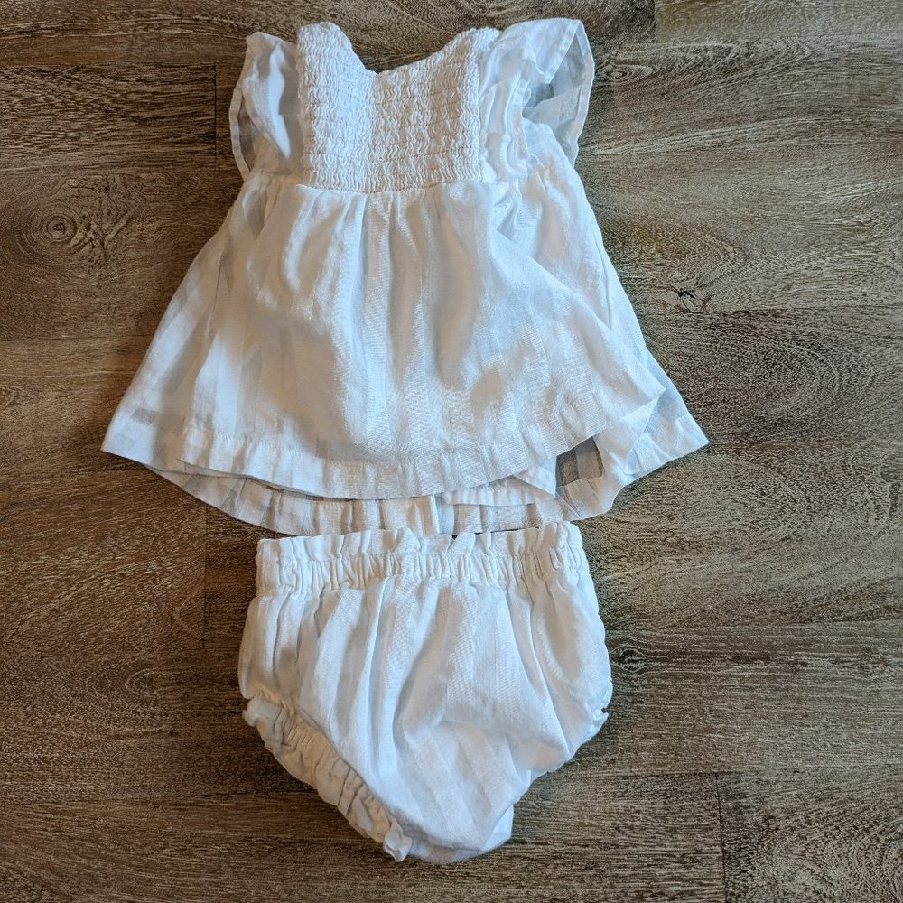 Hope & Henry White Girls Dress with bottoms - Size Newborn